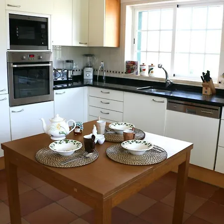 Quinta Da Chapeleira Em Azeitão